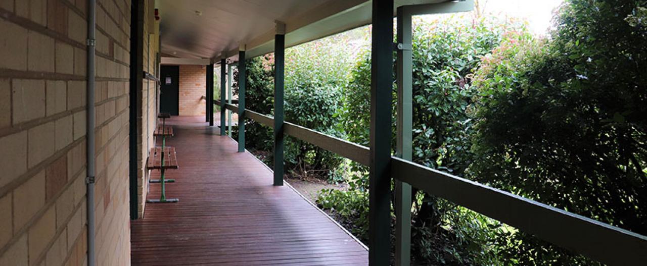 Borambola lodge verandah