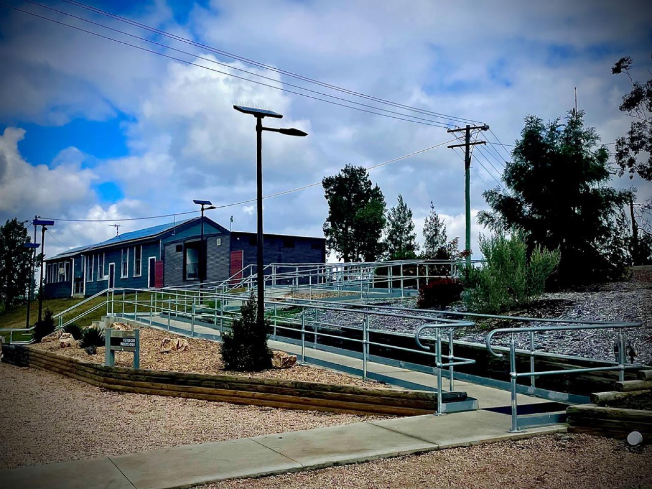 Exterior of Acacia Lodge - Lake Keepit Sport and Rec Centre